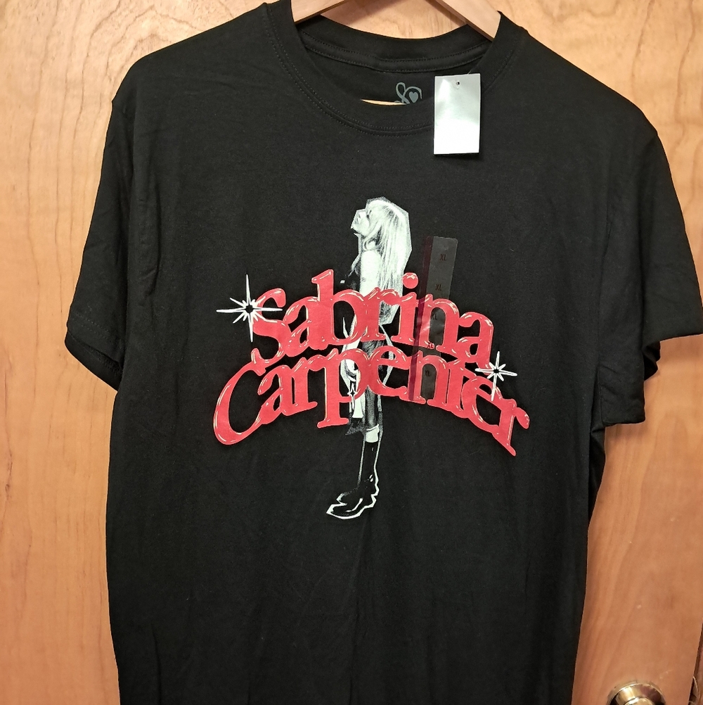 Sabrina Carpenter T-Shirt NWT